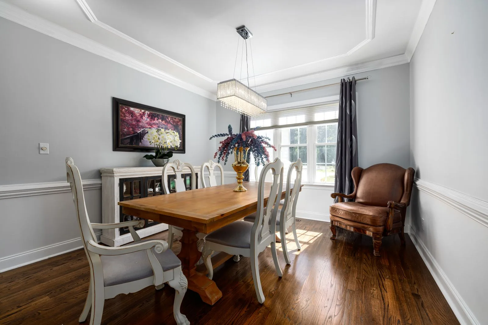 Dining room and table