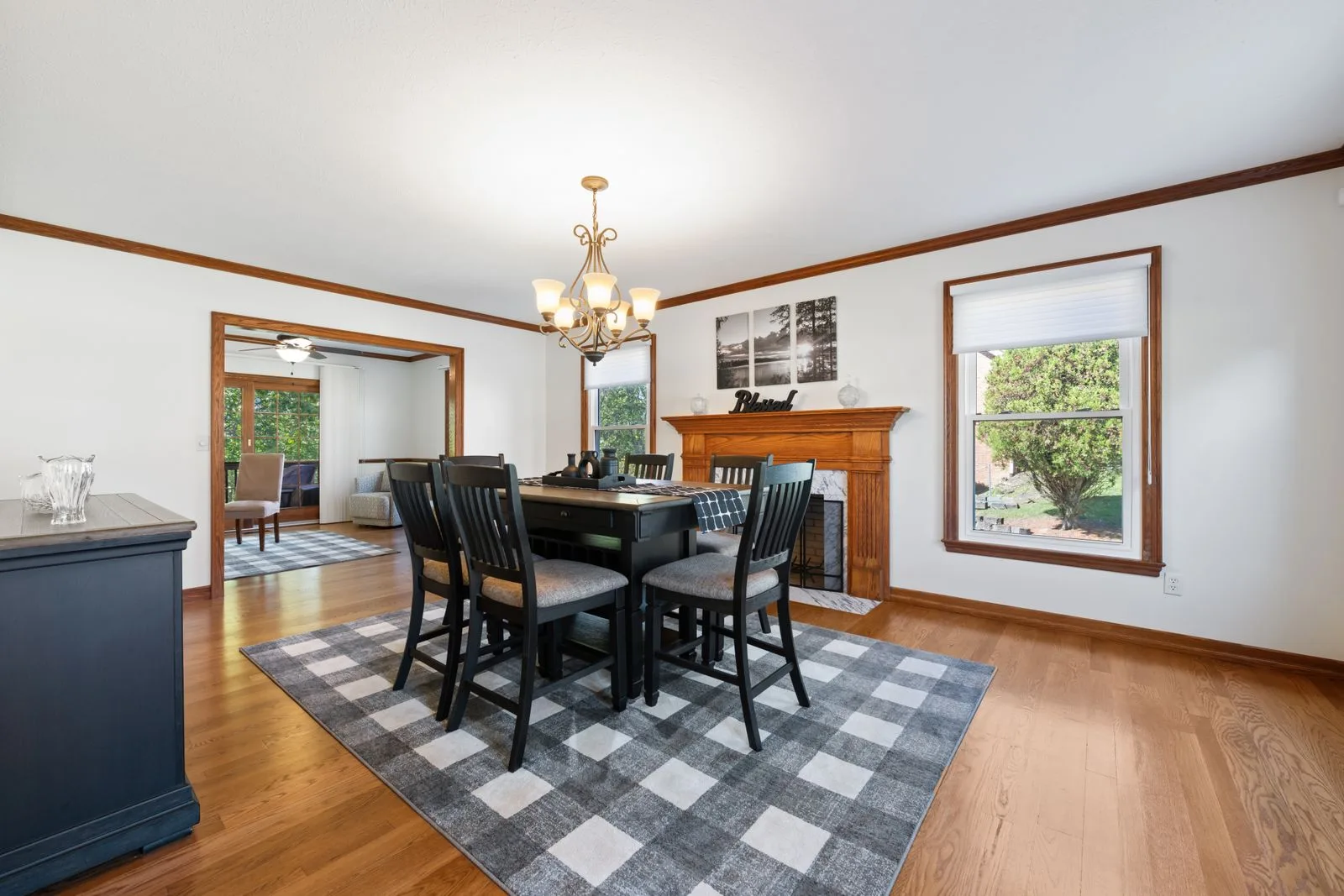 Dining room and table